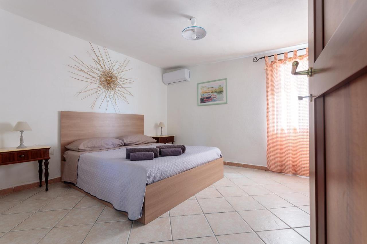 Tiria House Bosa - Casa Vacanze Экстерьер фото